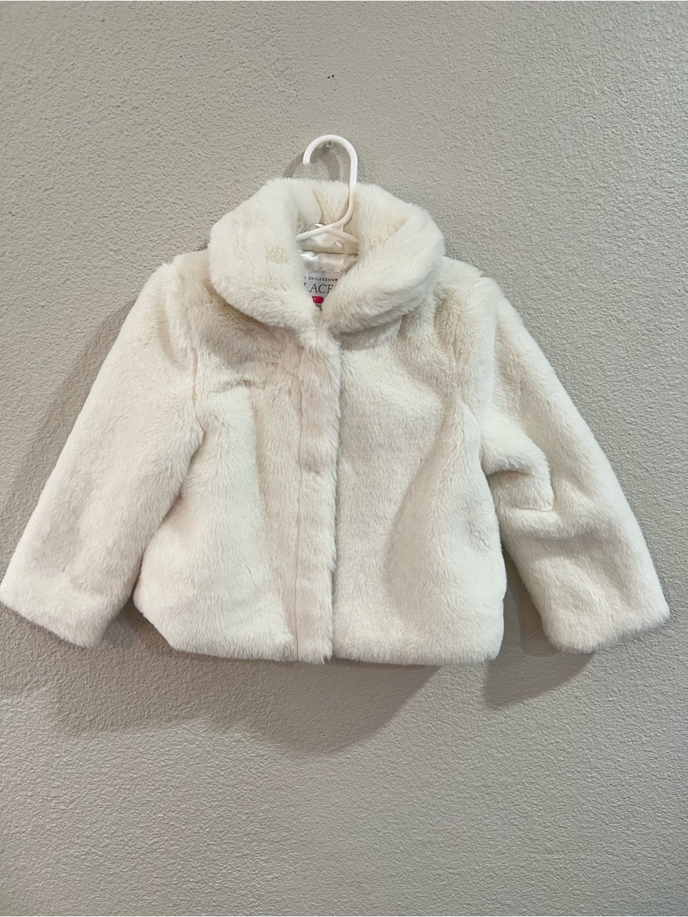 The Children’s Place Faux Fur Coat — 3T